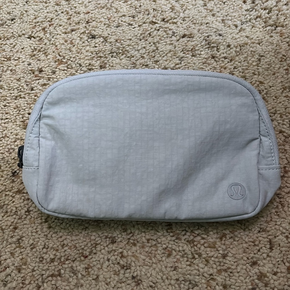 Lululemon Everywhere Belt Bag Ripstop NWT